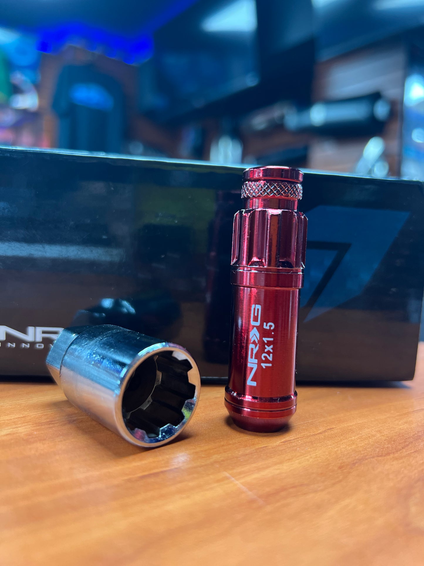 NRG LUG NUTS RED