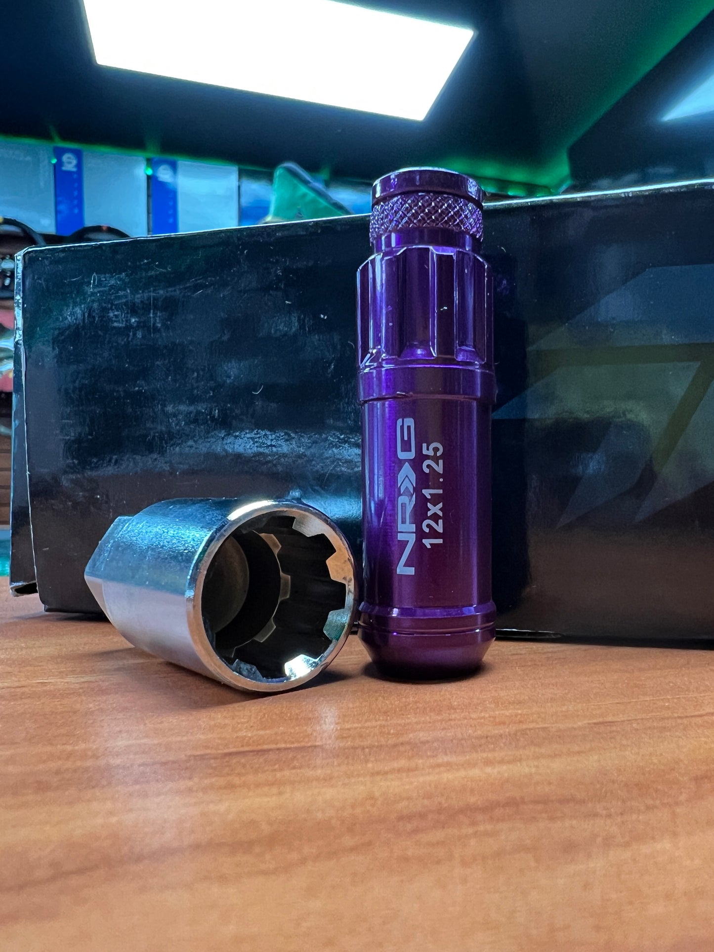 NRG LUG NUTS PURPLE (LONG)
