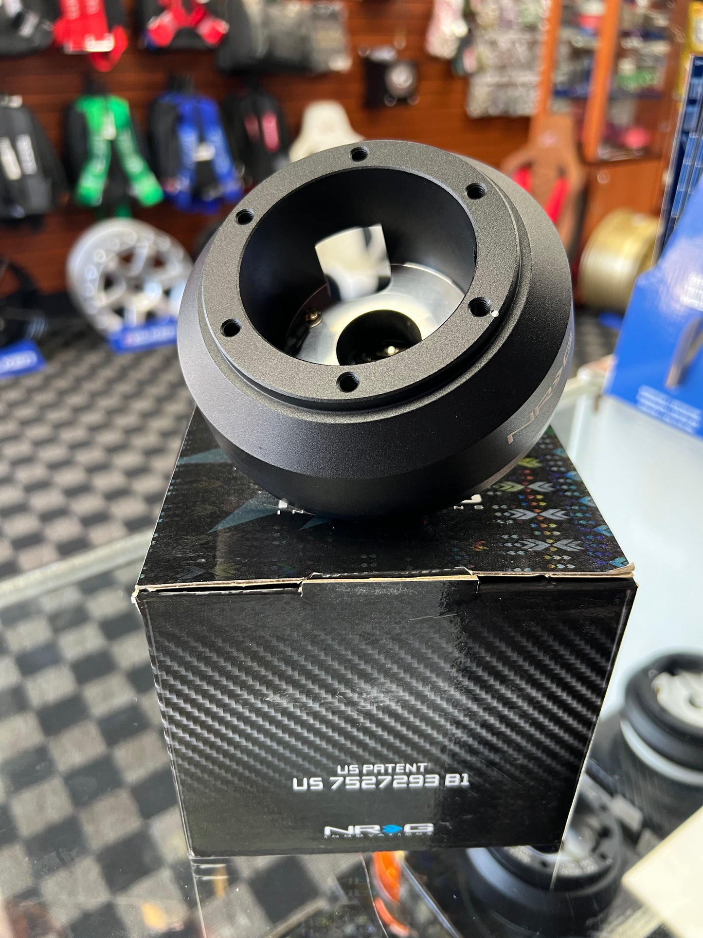 NRG SHORT HUB SRK-183H
