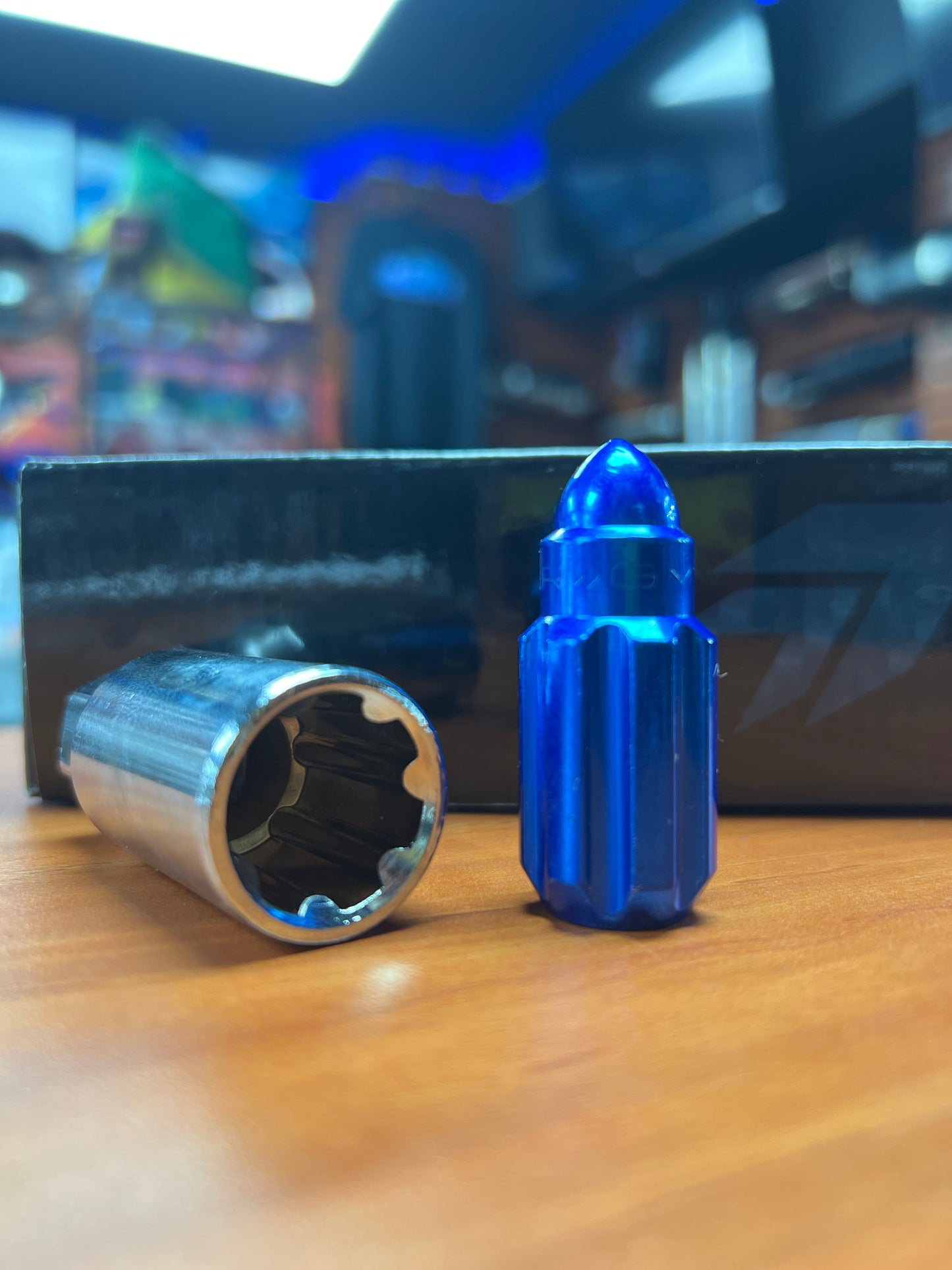 NRG LUG NUTS BLUE