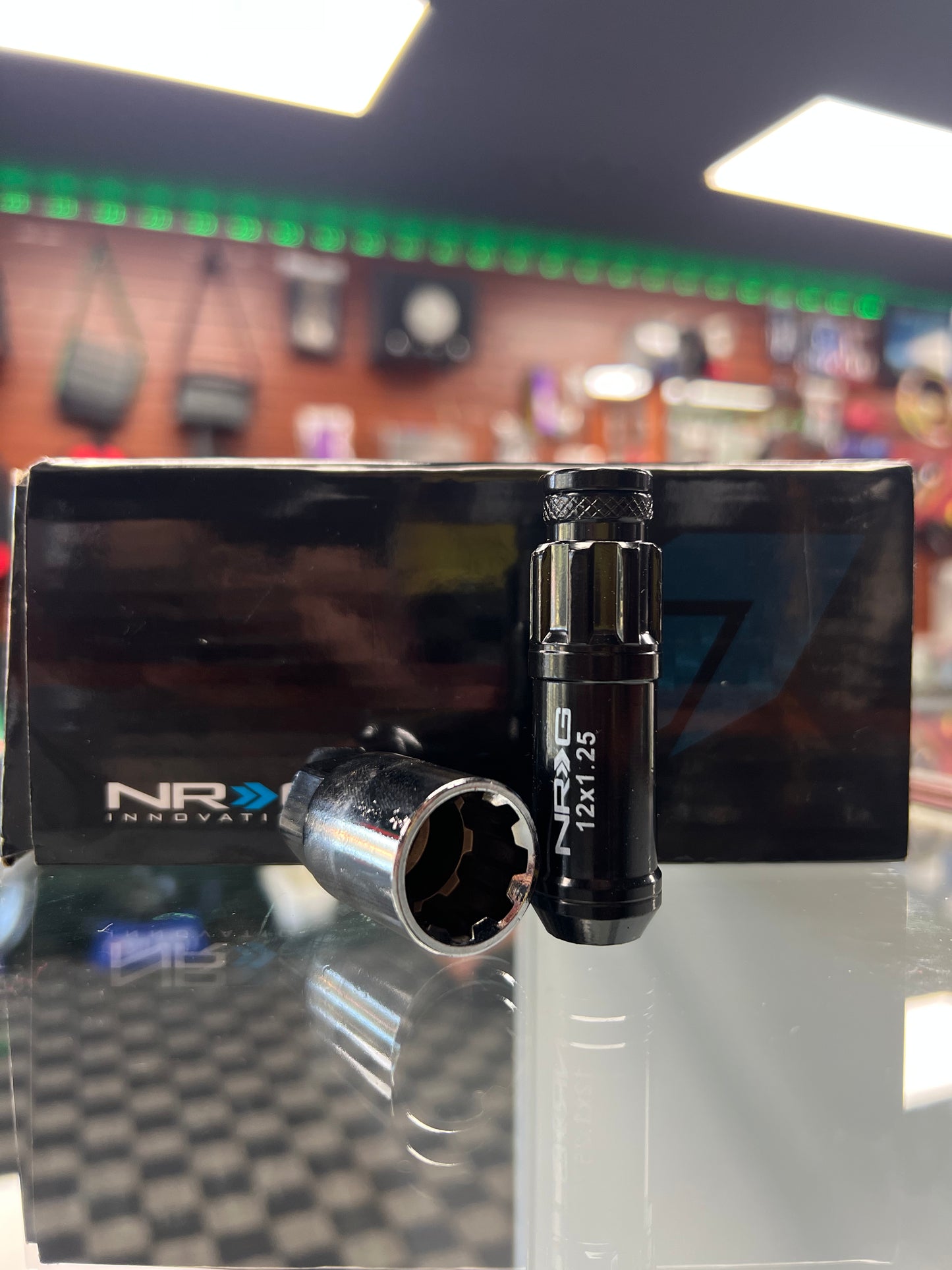 NRG LUG NUTS BLACK (LONG)